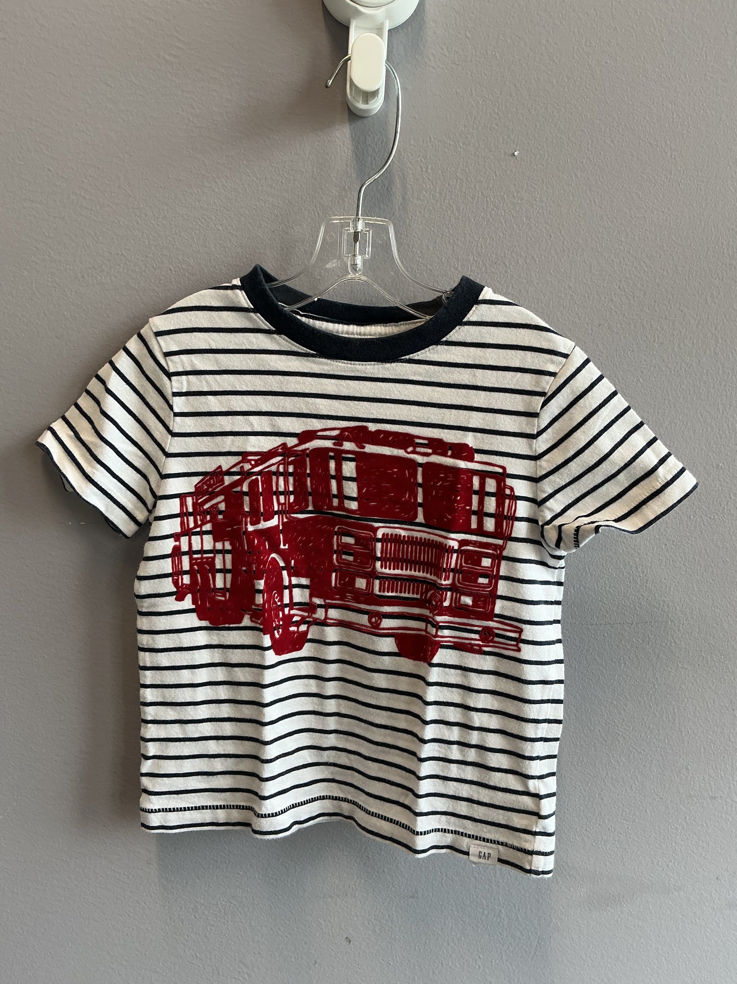 Gap T-Shirt sz 3