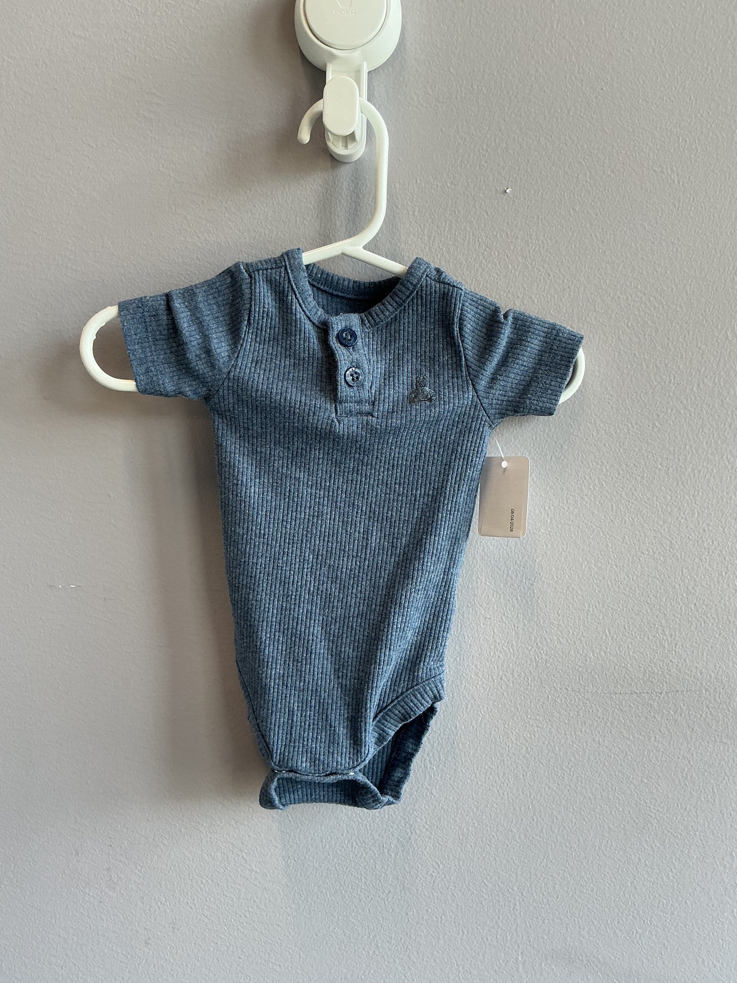 GAP Onesie 6M