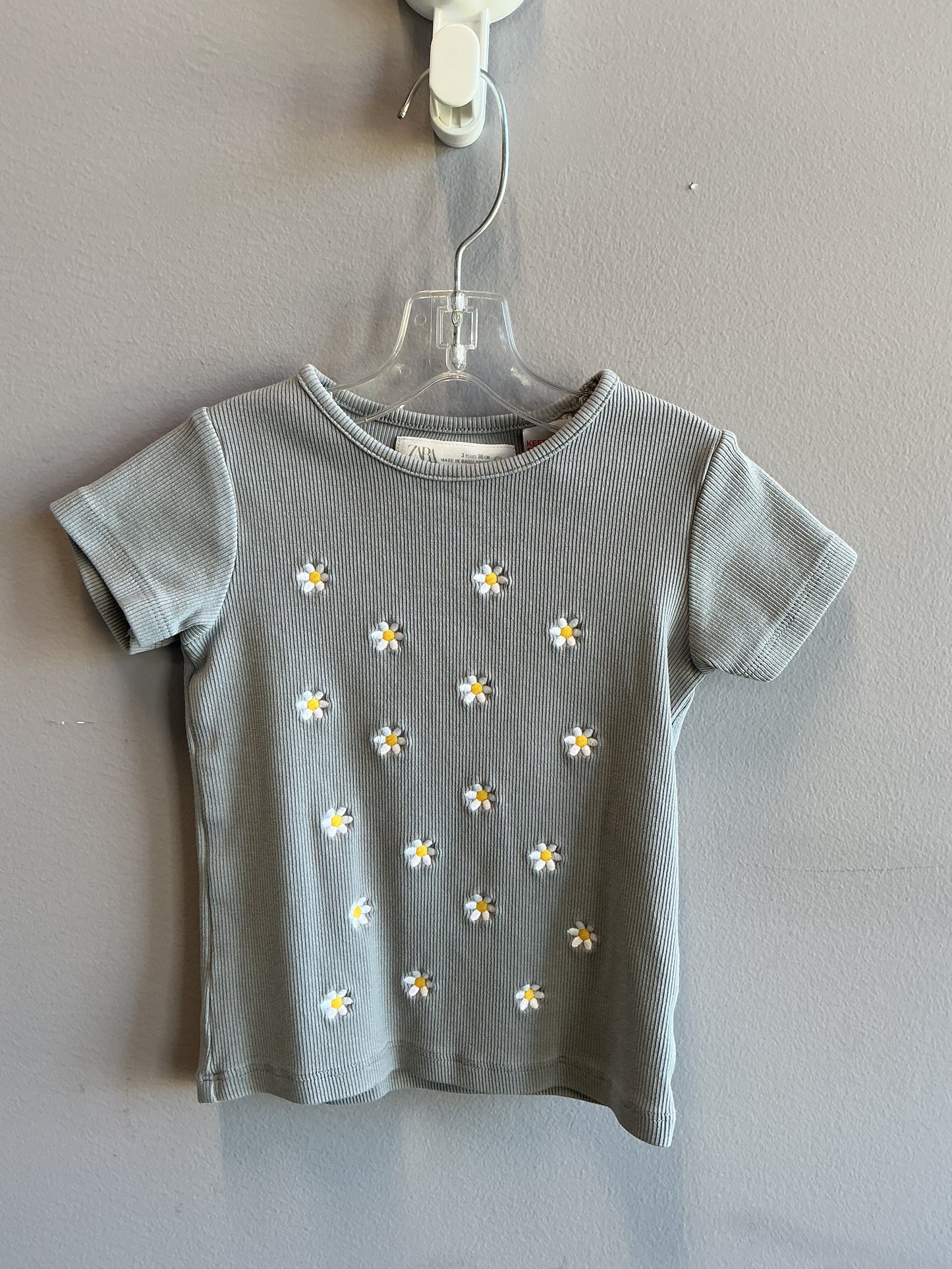 Zara T-shirt Size 3