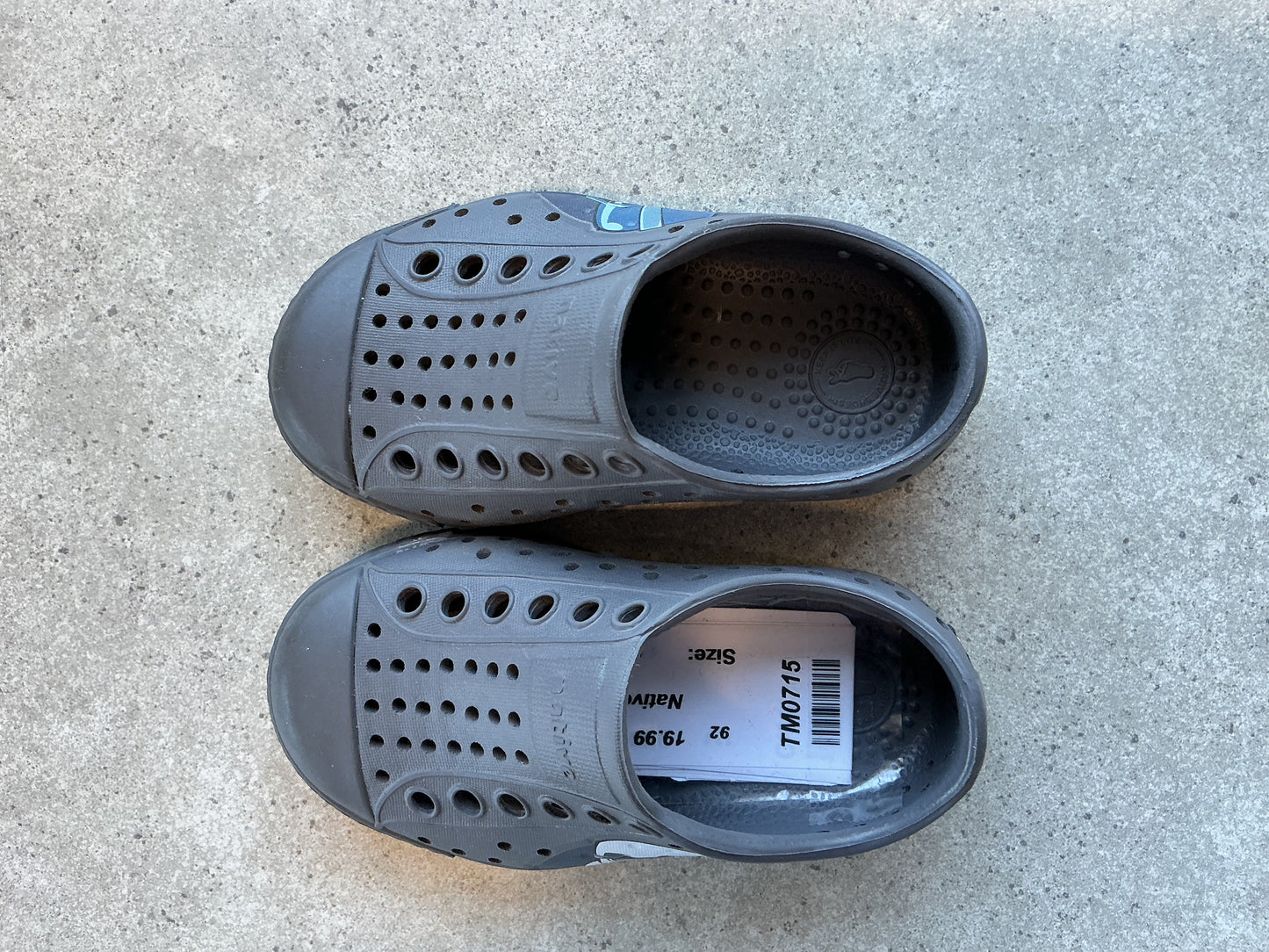 Native Starwars Shoes Sz 5