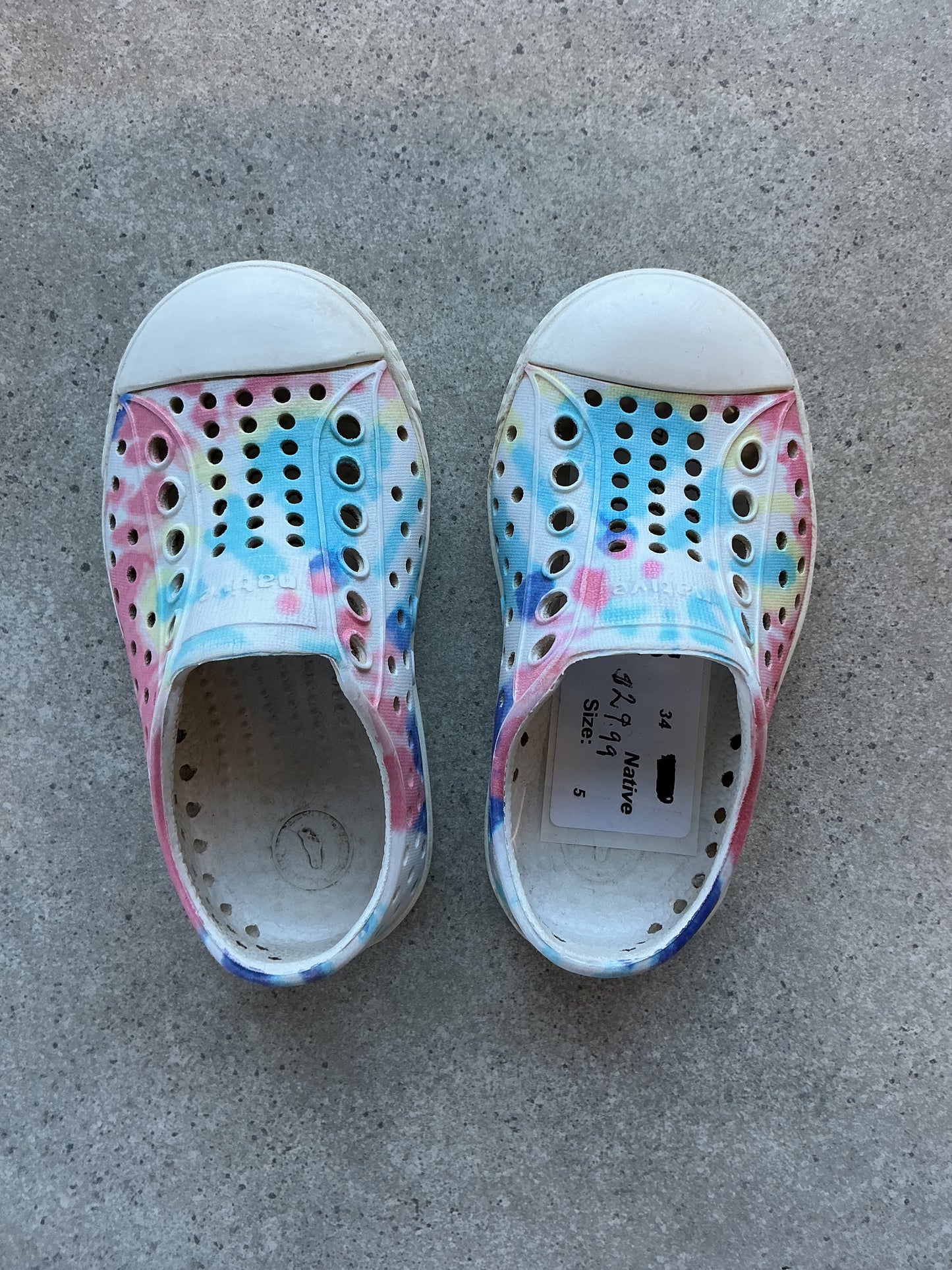 Native Shoes Sz 5