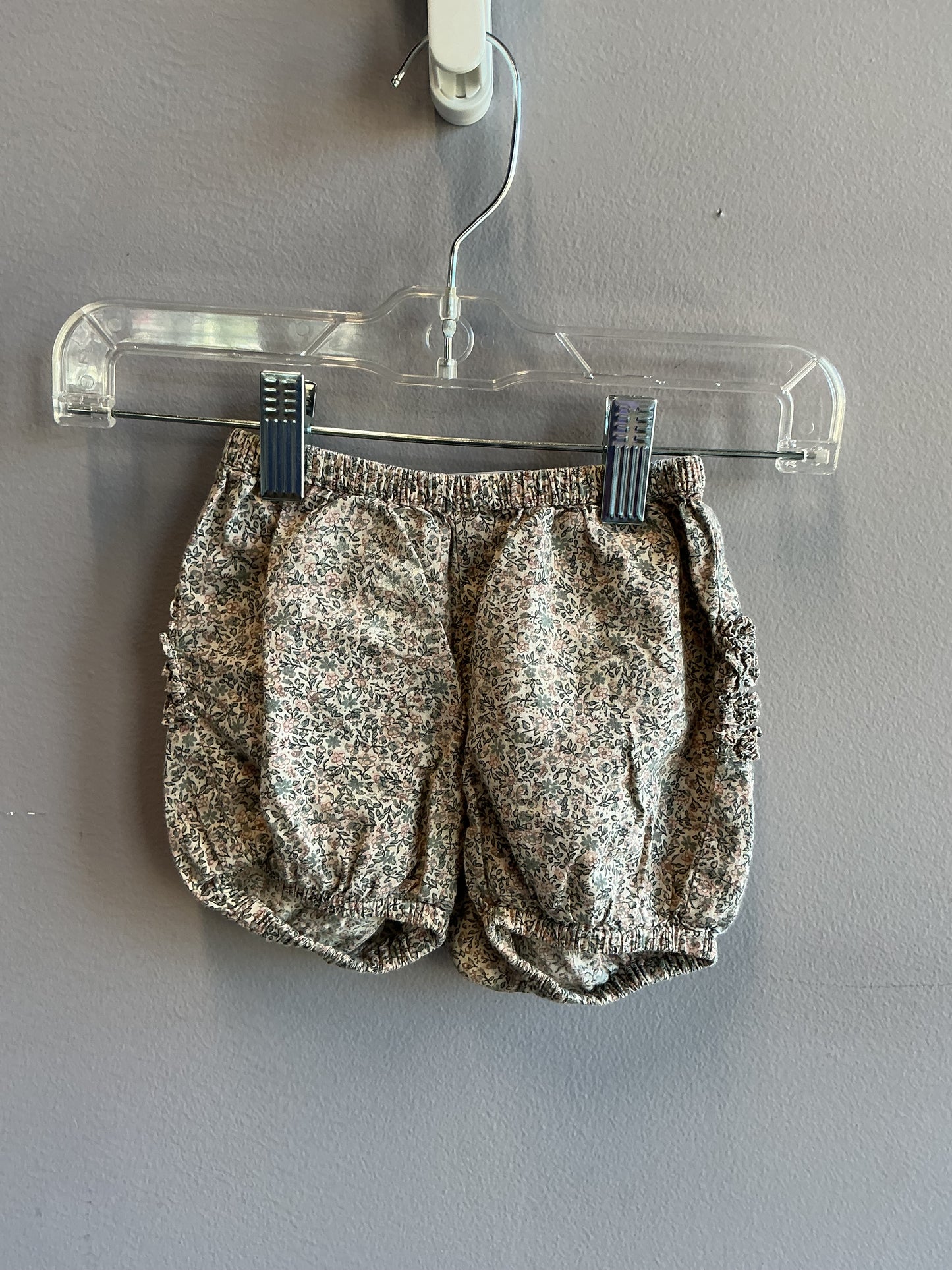 WHEAT baby shorts 9M