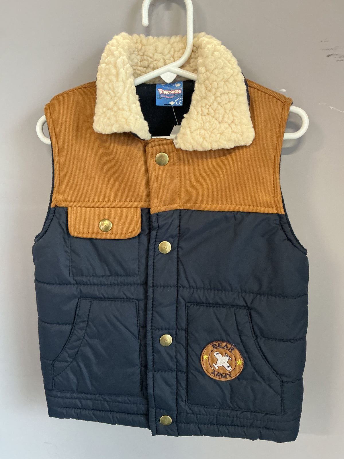 Travesuras Vest size 4