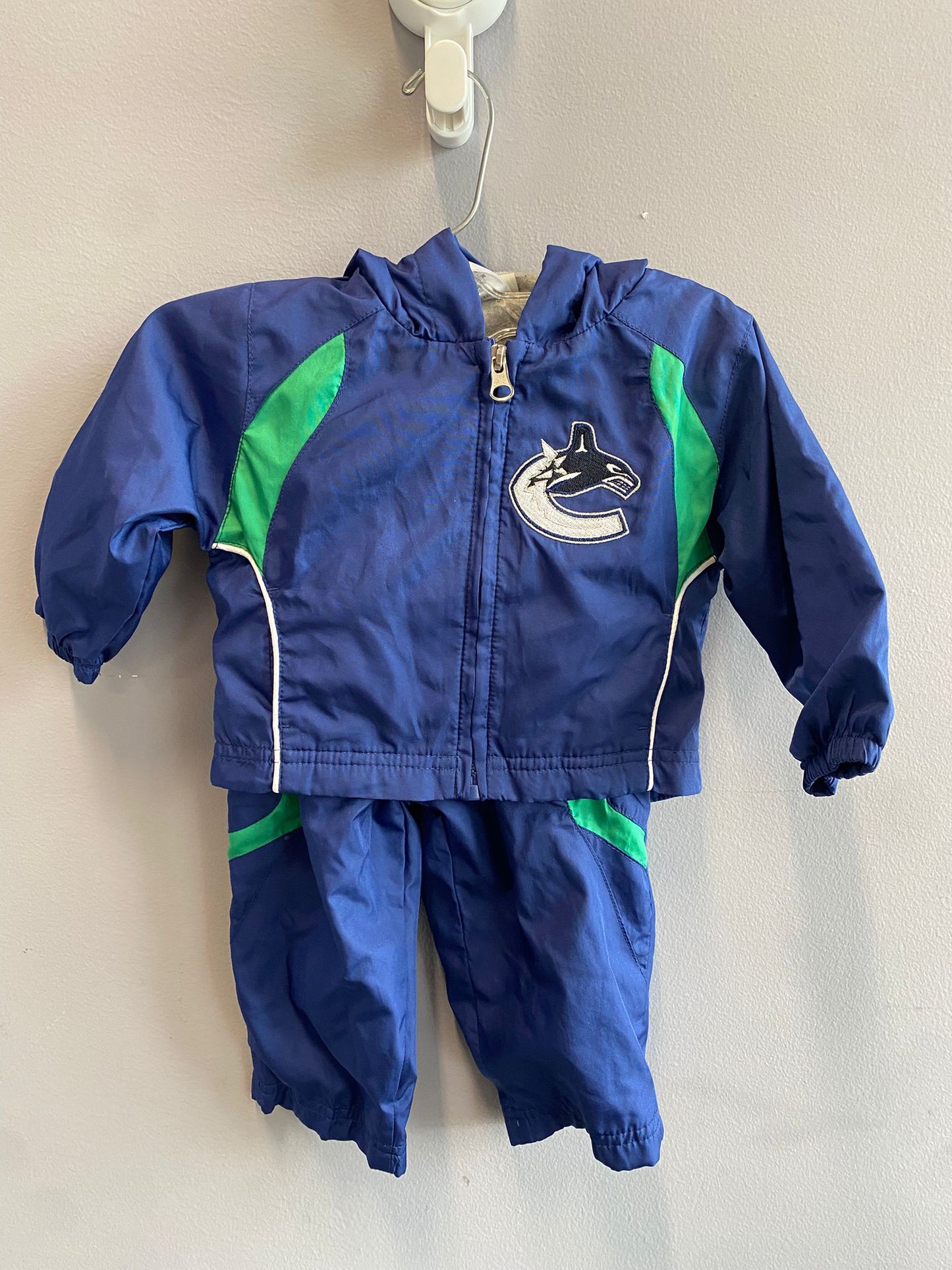 NHL Canucks Set 6-12M