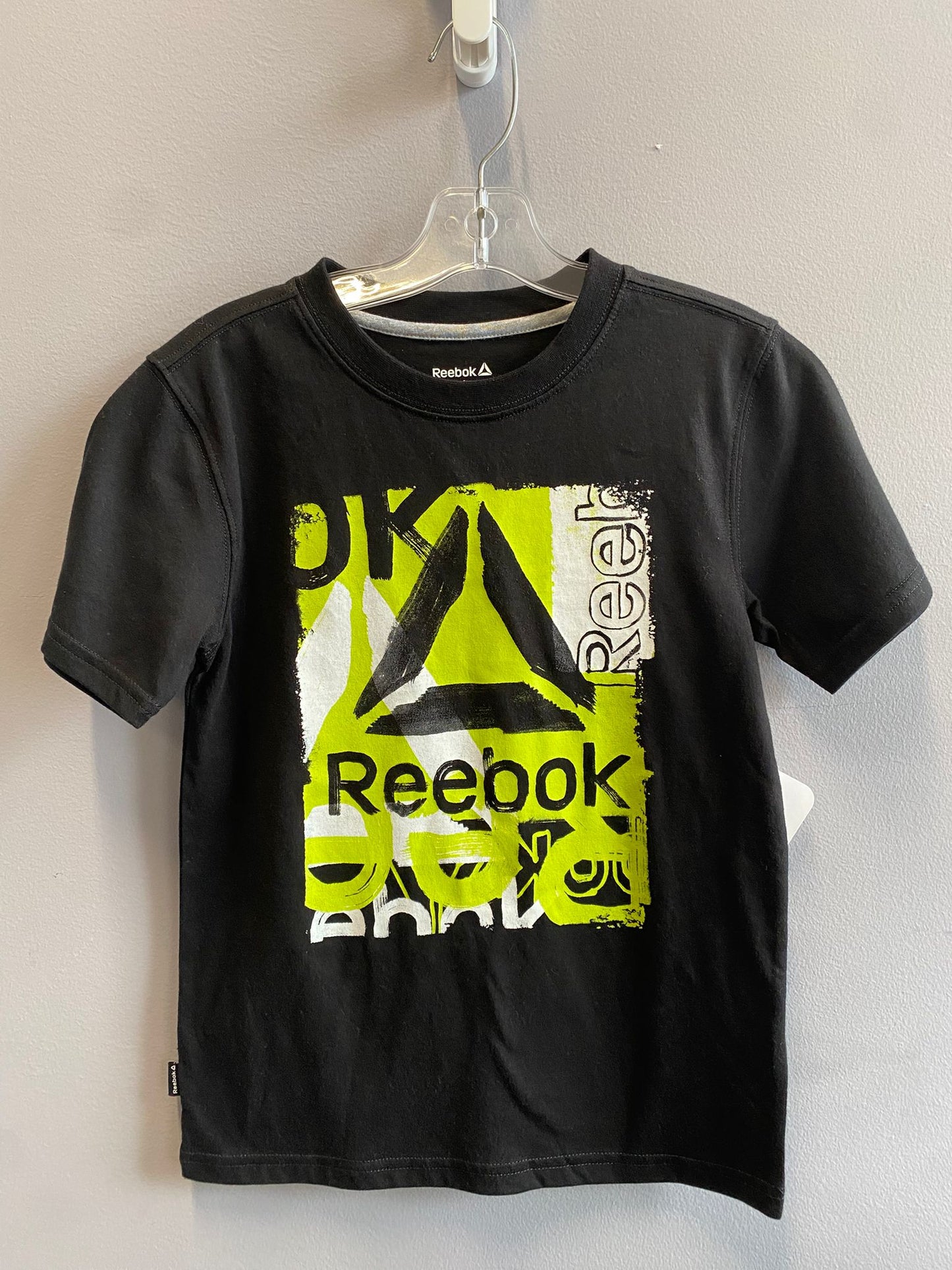 Reebok Tshirt NWT Size 6/7