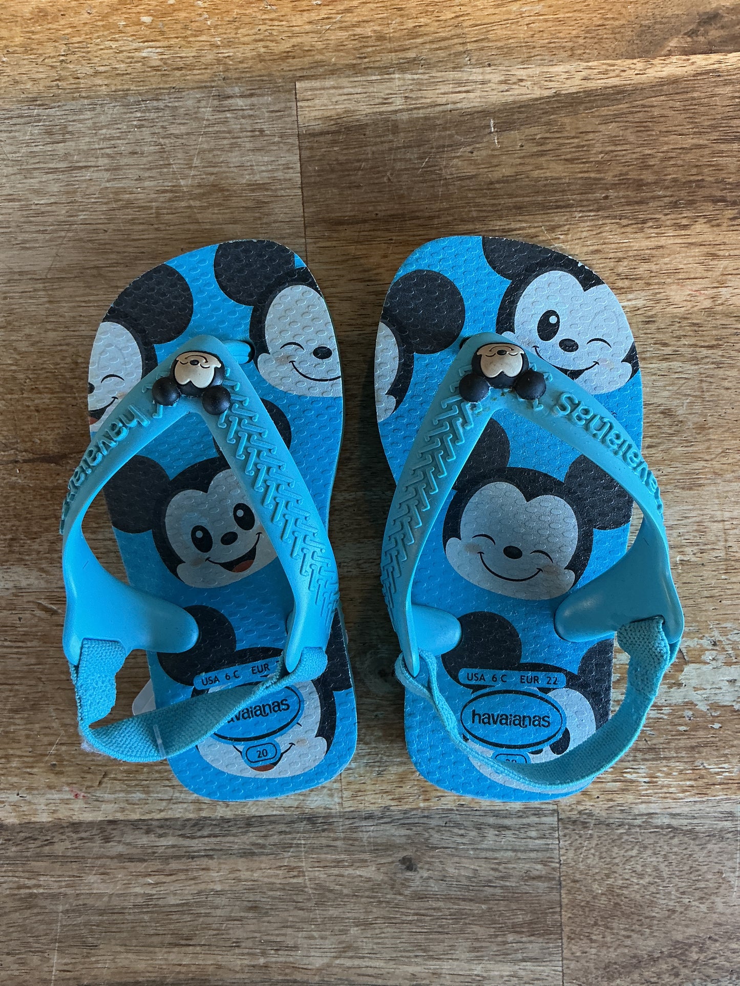 Disney Havaianas Sandals Sz 4