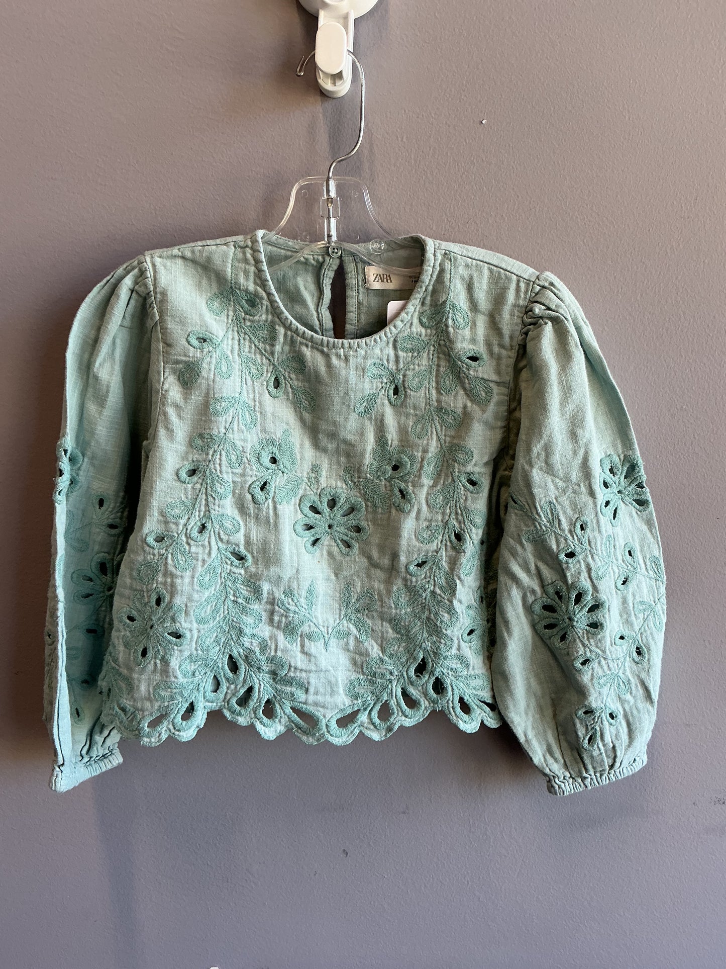 Zara Top Size 7