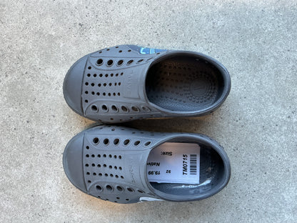 Native Starwars Shoes Sz 5