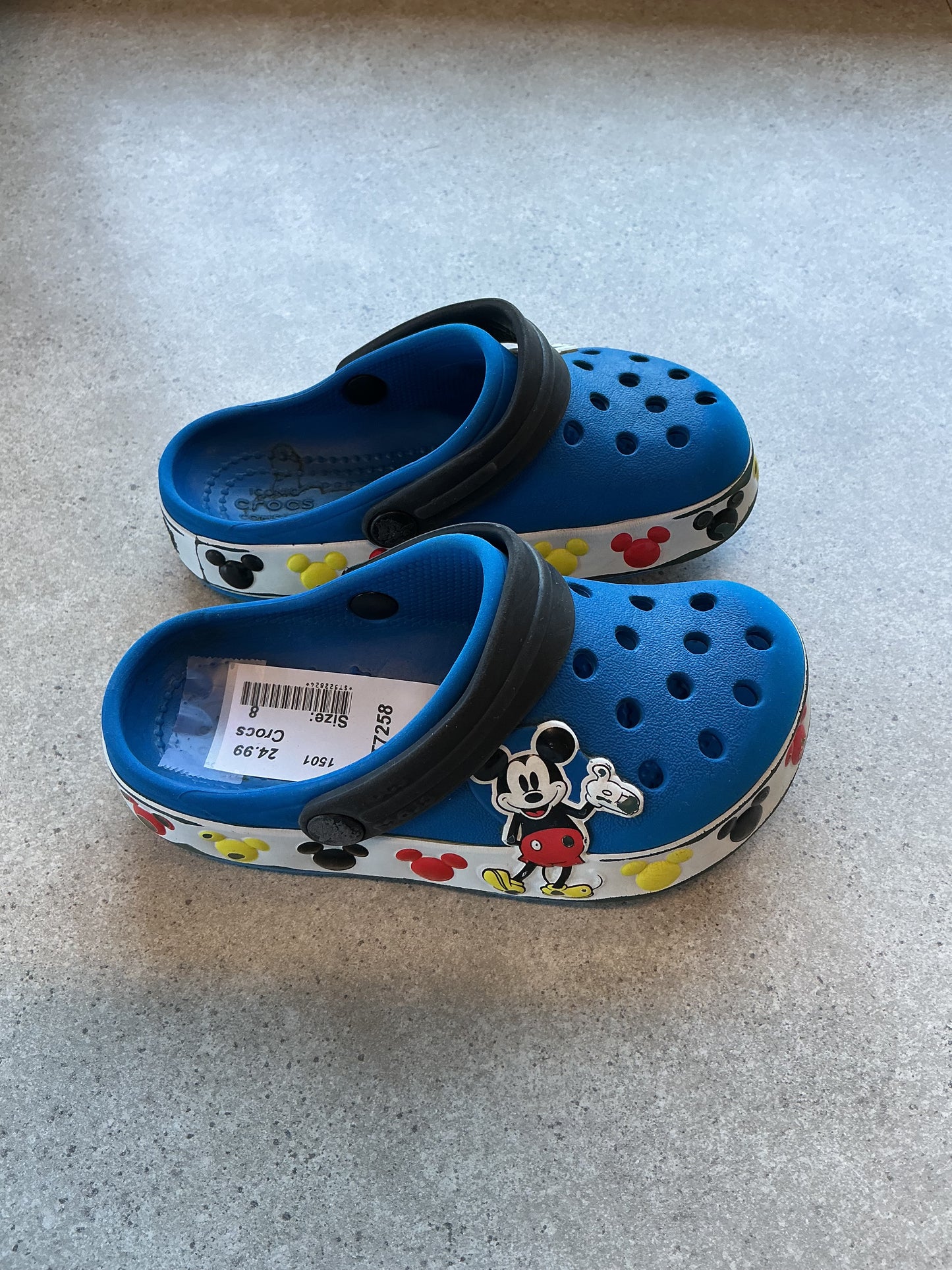 Crocs Shoes Sz 8