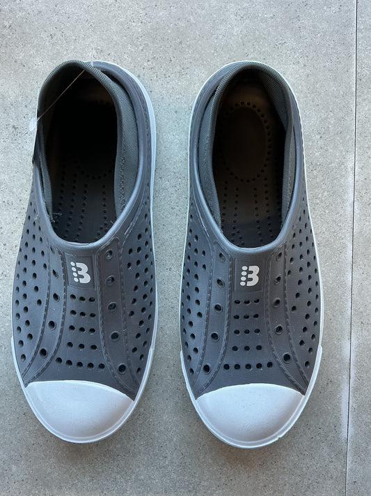Bench Water Shoes Sz 3