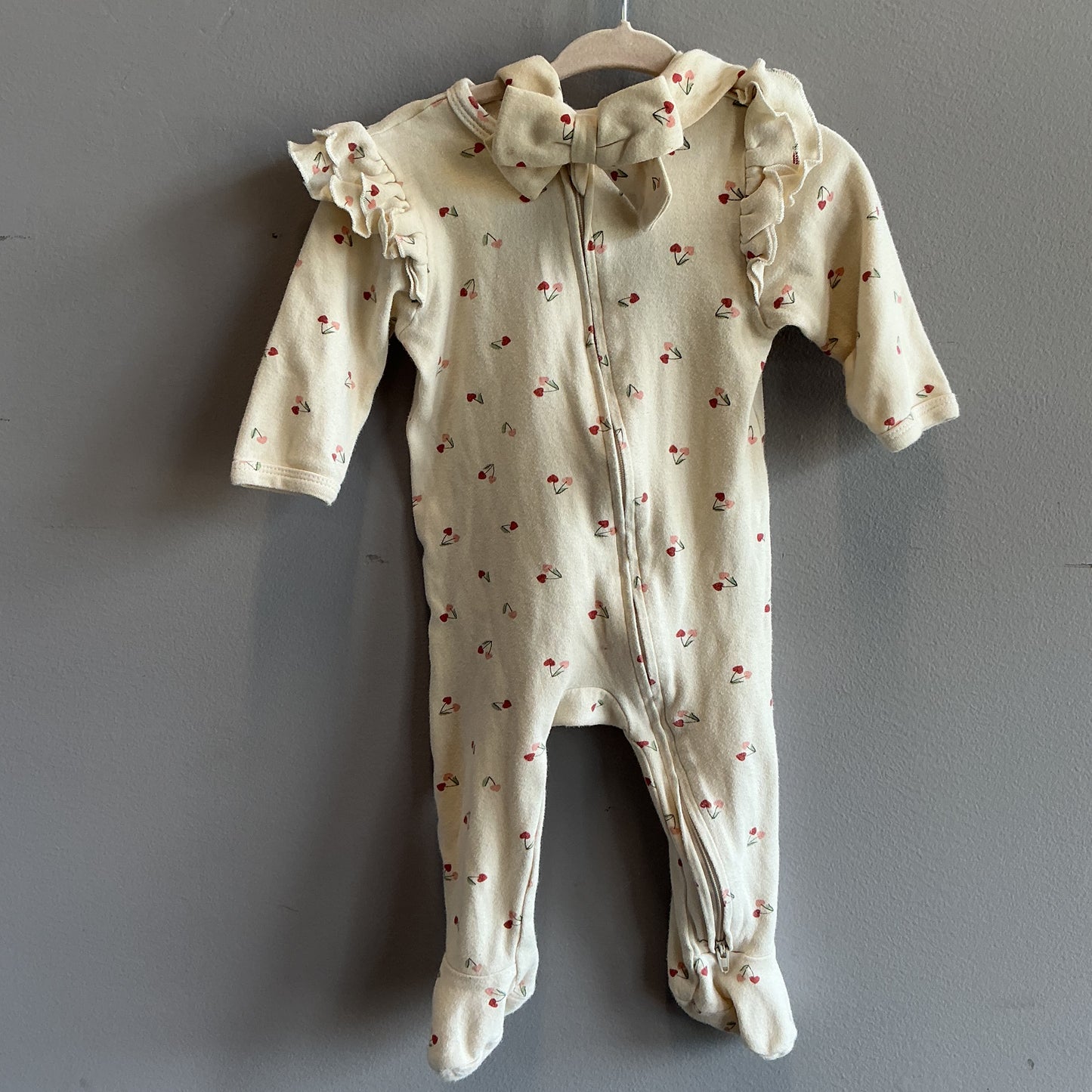 Rabbit Bear Onesie w/ hairband 6-9 months
