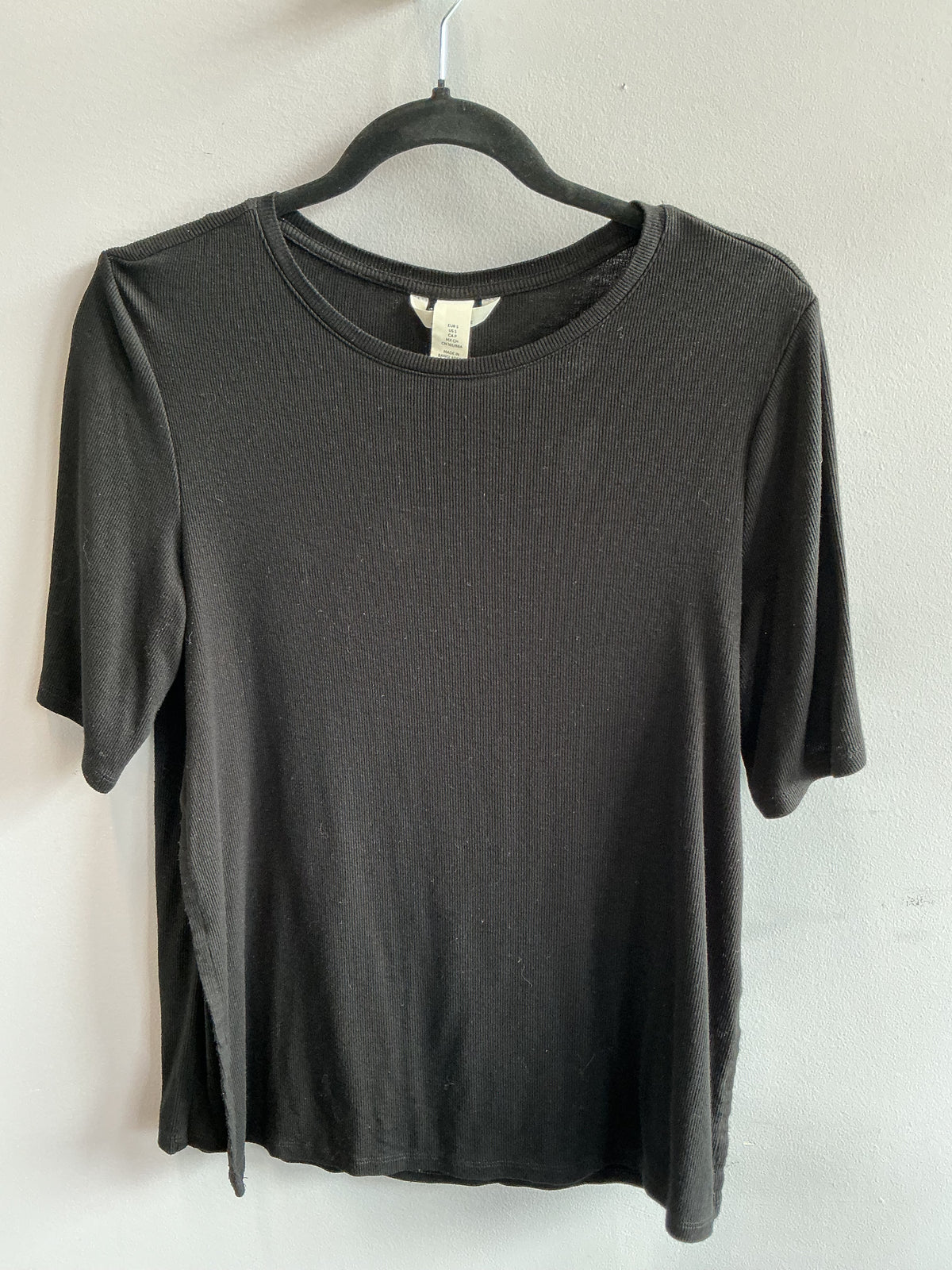 H&M Maternity Shirt size small