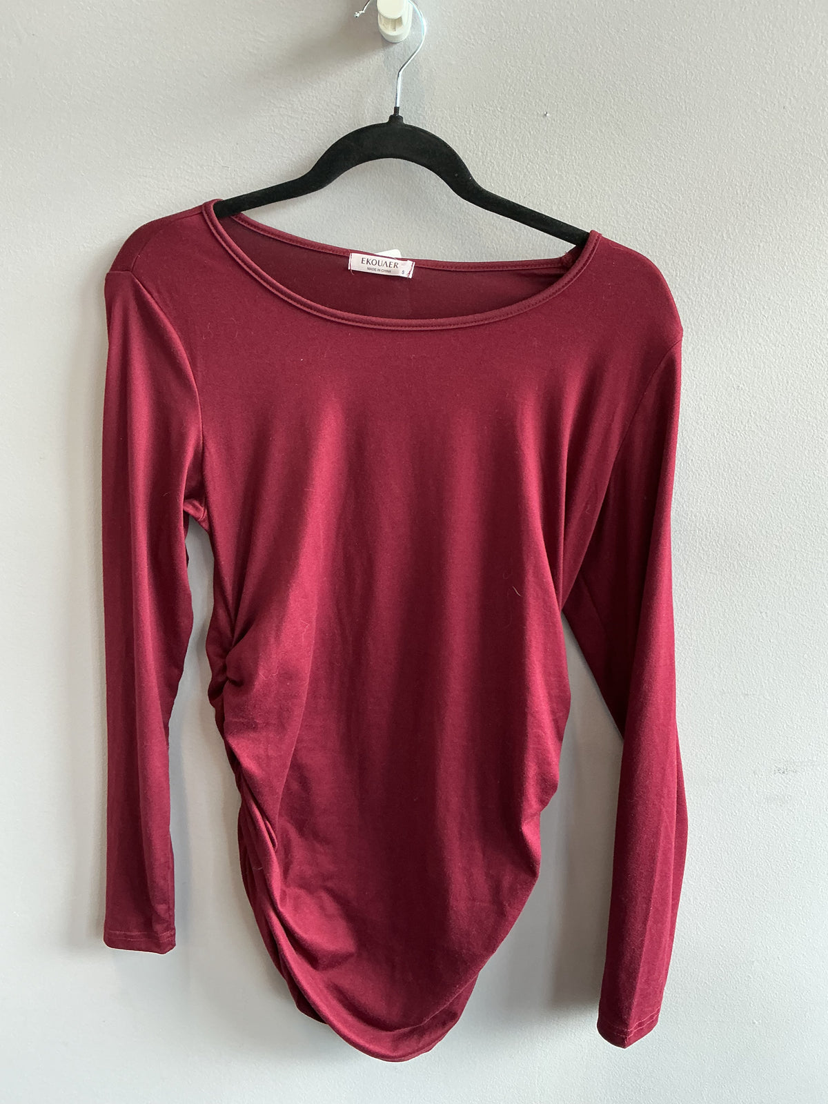 Ekouaer Maternity Shirt size small