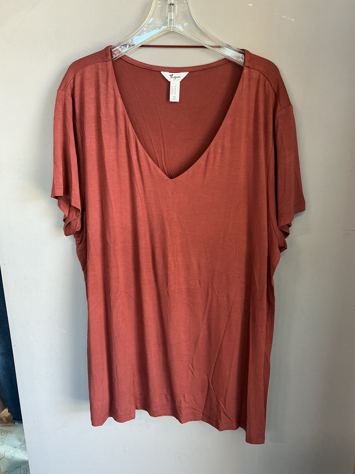 Thyme Maternity Shirt size large