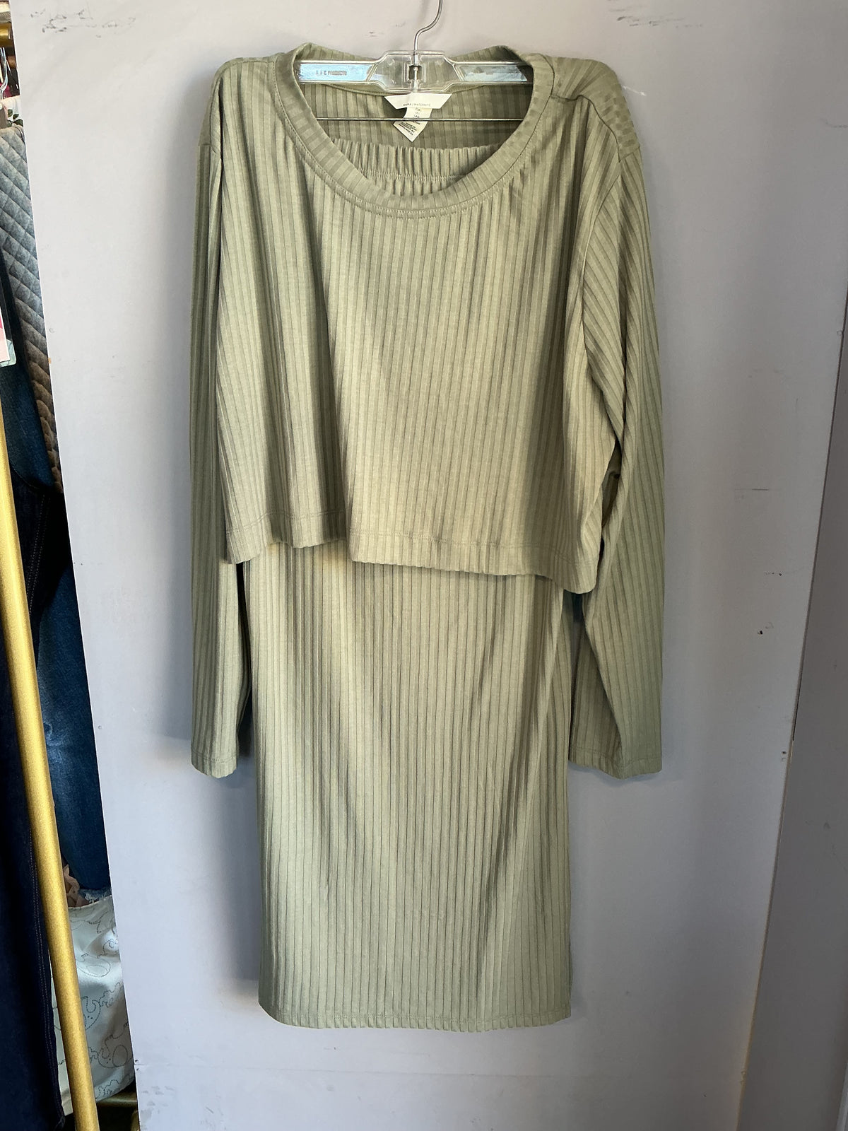 H&M Maternity Top and Skirt Set size large