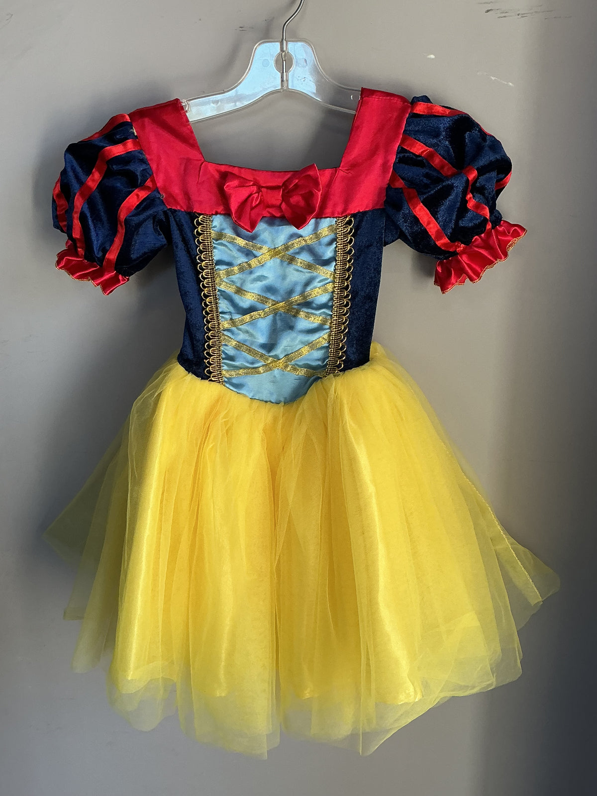 Snow White Costume size 3