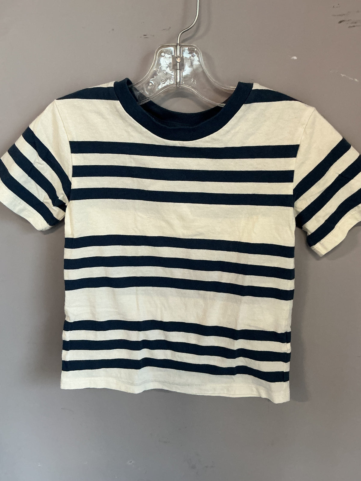 H&M T-Shirt size 4