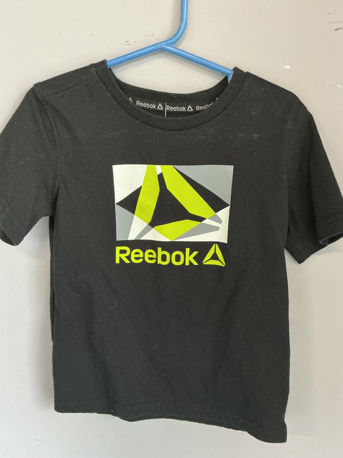 Reebok T-Shirt size 5